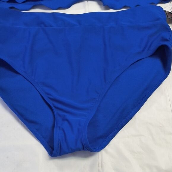 Vibrant Blue Bikini Set - Picture 3 of 8